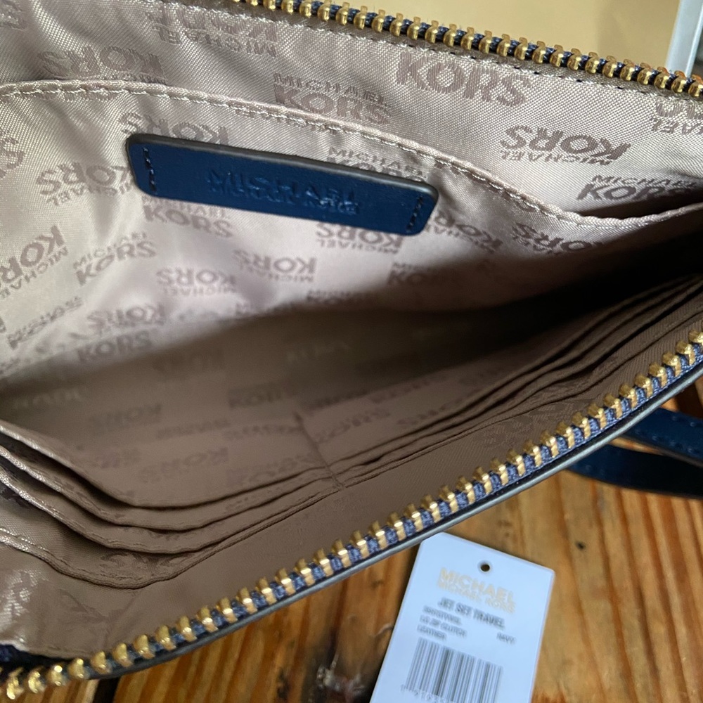 EUC Michael Kors Navy Blue Wristlet Clutch - Picture 3 of 3